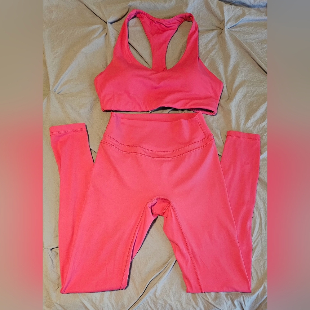 PARAGON Sculptseam PLUS Levitate Leggings And Bra Bright Pink Set SMALL